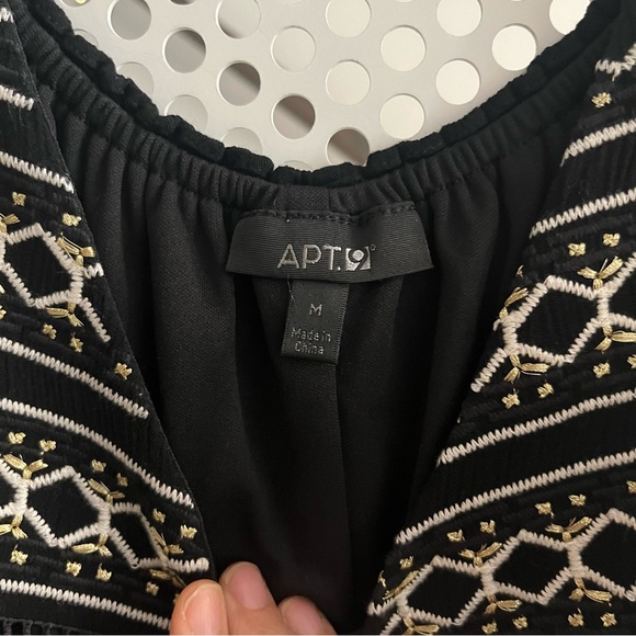 Apt 9 Vee Neck Sleeveless MIDI Dress Medium in Black with White/Good embroidery - Picture 10 of 13